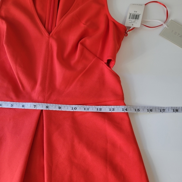 1. State v neck cut out dress size XSmall New - Picture 11 of 12